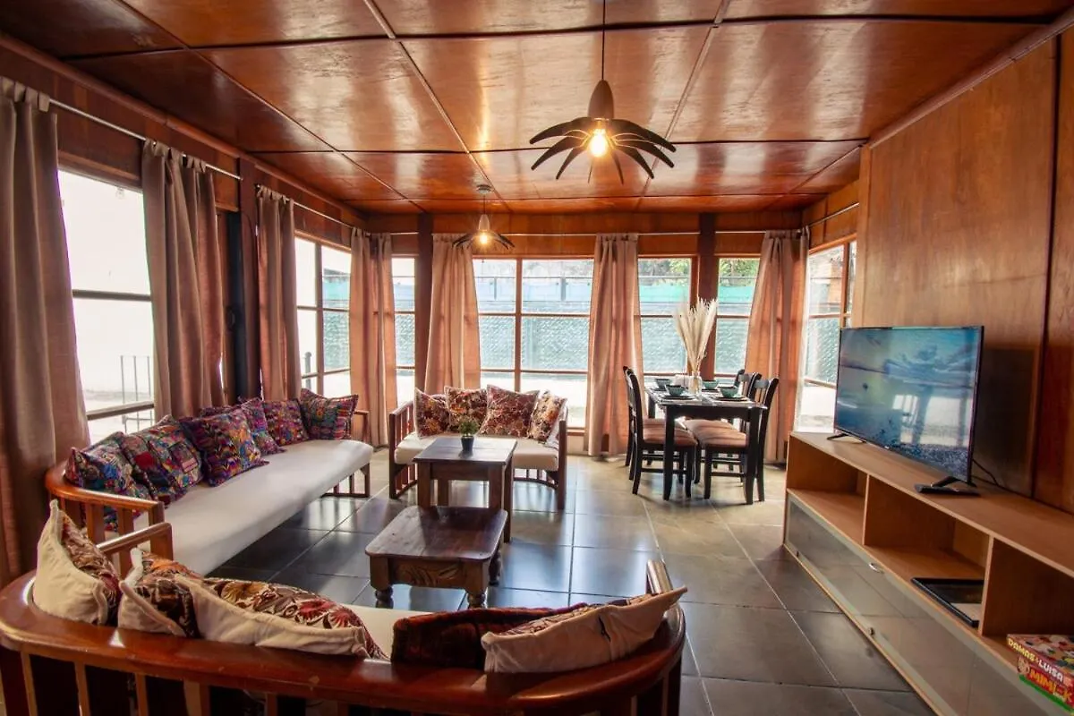 Dom wakacyjny Glass Cabin Antigua Gwatemala